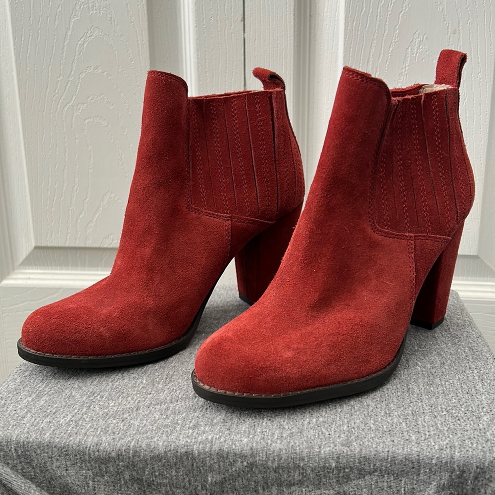 Rust Suede Ankle Booties Spendid Henley Size 6.5 NWOT Southwestern Hippie Boho
